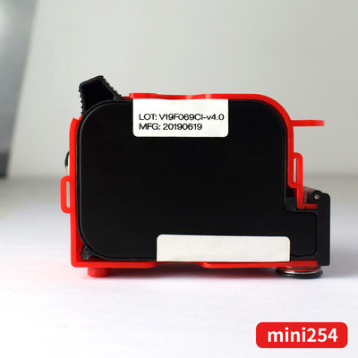 Impresora de inyección de tinta portátil de superficie curva con pantalla de edición de 12,7 mm Velocidad de impresión 50M/MIN